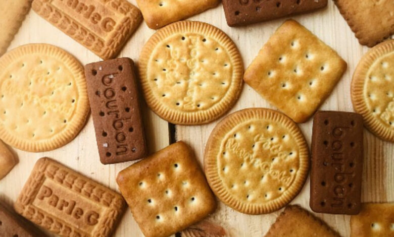 Why are there so many holes in the biscuit? 99% of people can't tell